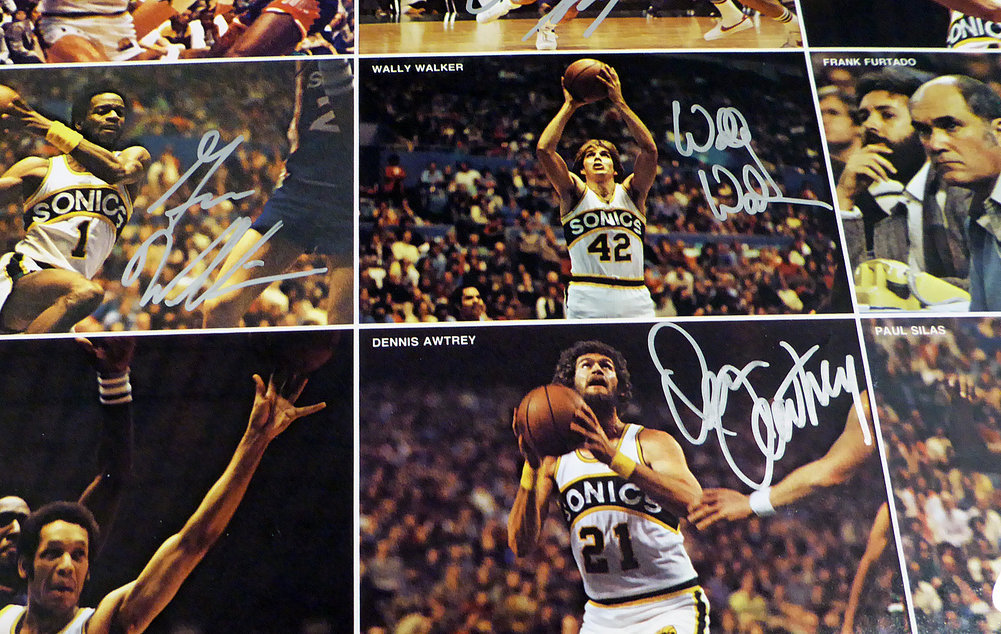 1978-79 NBA Champions Seattle Supersonics Autographed Signed 17X22 Poster Photo With 9 Total Signatures Including Fred Brown & Lenny Wilkens Mcs Holo #51053 Image a