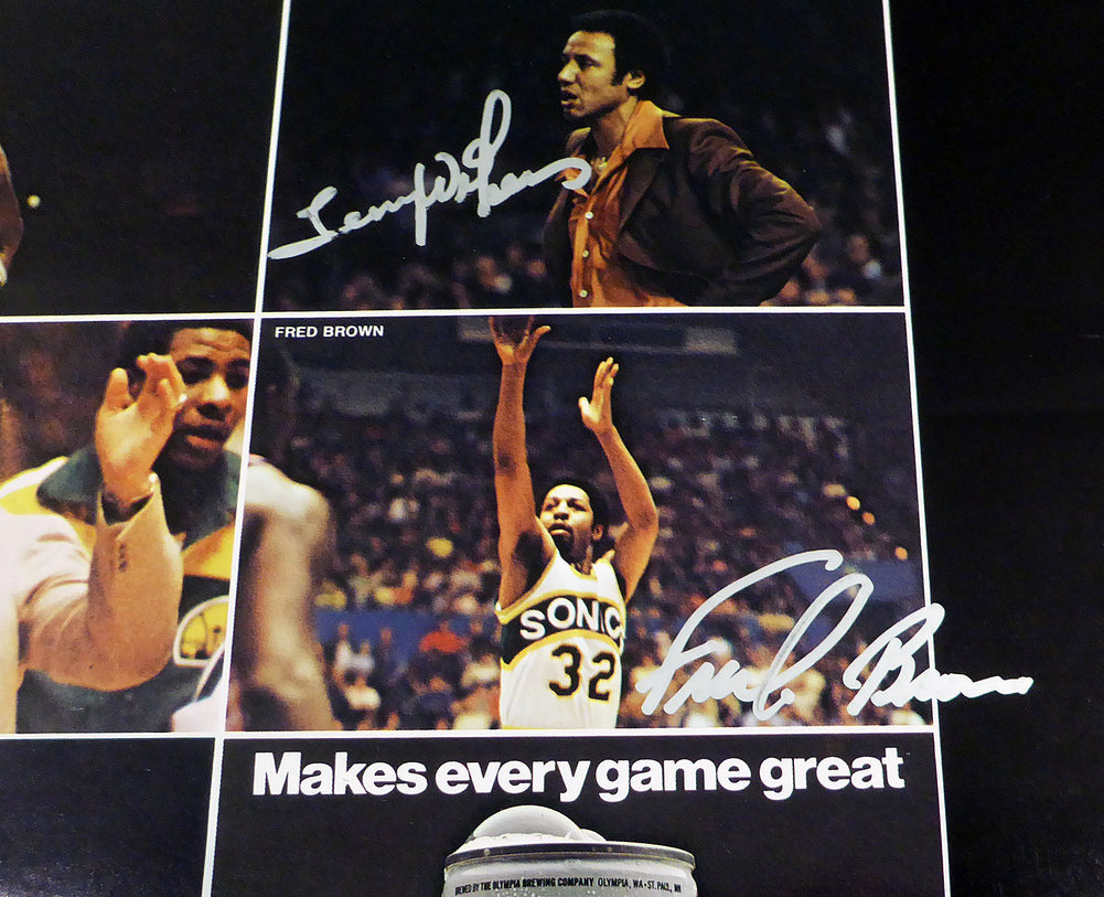 1978-79 NBA Champions Seattle Supersonics Autographed Signed 17X22 Poster Photo With 9 Total Signatures Including Fred Brown & Lenny Wilkens Mcs Holo #51053 Image a