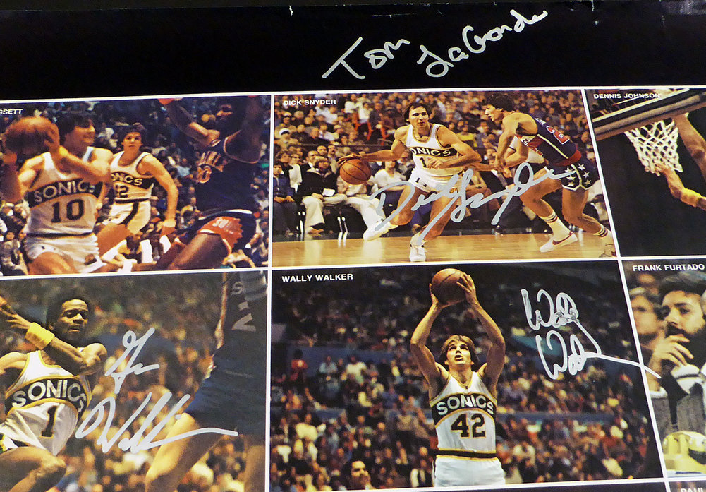 1978-79 NBA Champions Seattle Supersonics Autographed Signed 17X22 Poster Photo With 9 Total Signatures Including Fred Brown & Lenny Wilkens Mcs Holo #51048 Image a