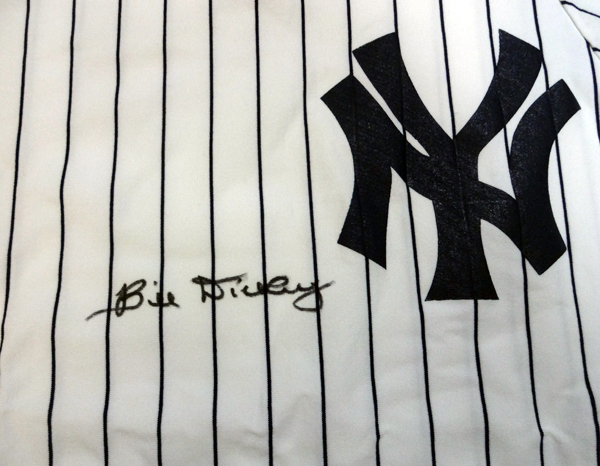 New York Yankees Bill Dickey Autographed White Jersey PSA/DNA Image a