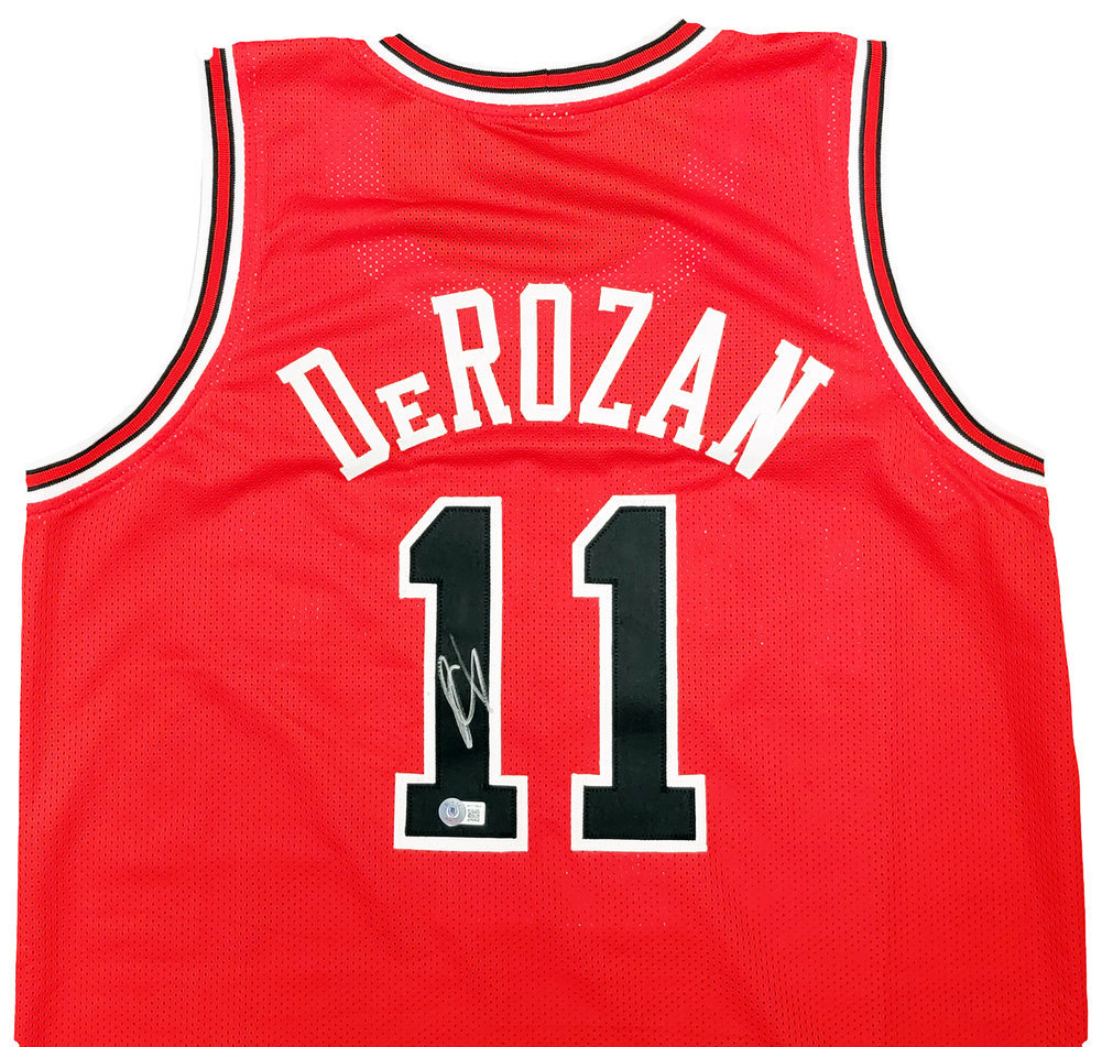 demar derozan chicago bulls jersey