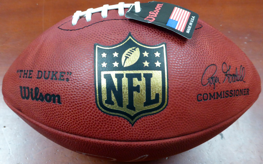 Deshaun Watson Autographed Official NFL Leather Football Cleveland Browns Beckett Beckett Image a