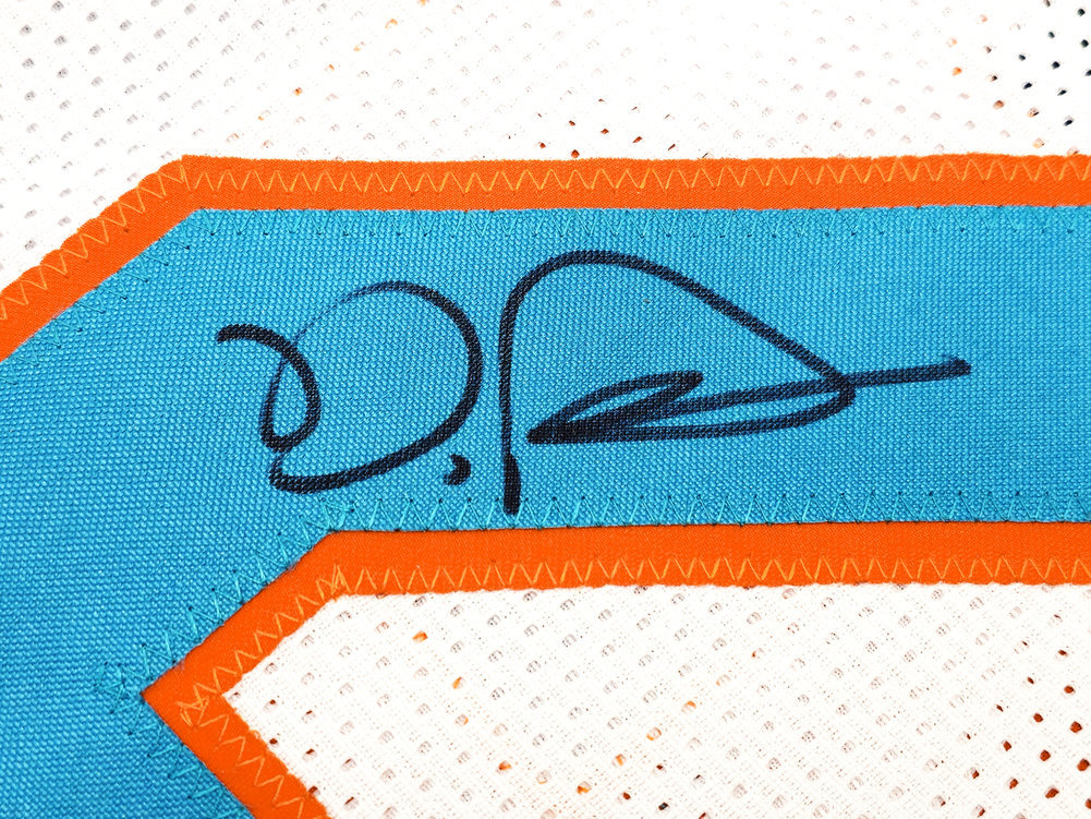 Miami Dolphins De'von Achane Autographed White Jersey Beckett Beckett Witness #221540 Image a