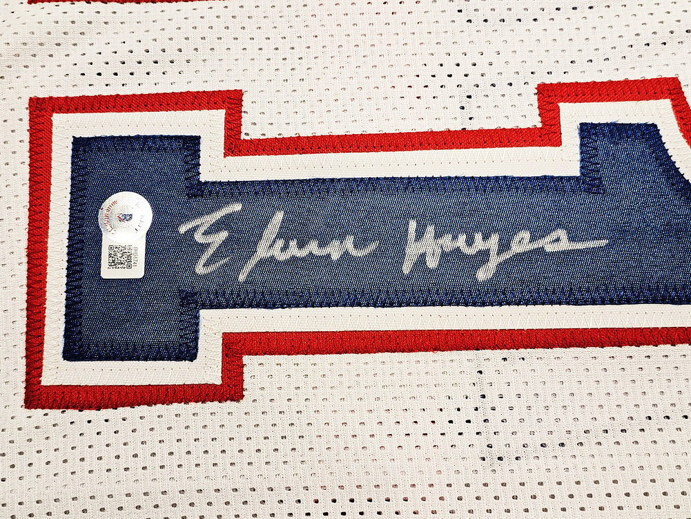 Washington Bullets Elvin Hayes Autographed White Jersey Beckett Beckett Qr #215765 Image a