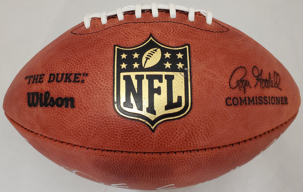 Ezekiel Elliot Autographed Official NFL Leather Football Dallas Cowboys Beckett Beckett Image a