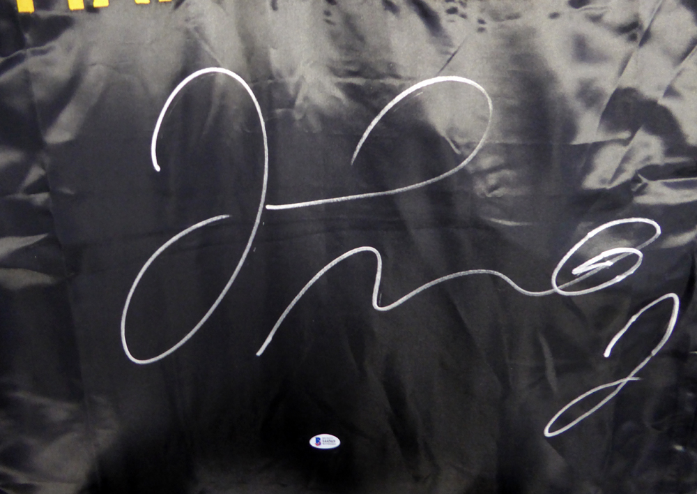 Floyd Mayweather Jr. Autographed Black Boxing Robe Beckett Beckett Image a