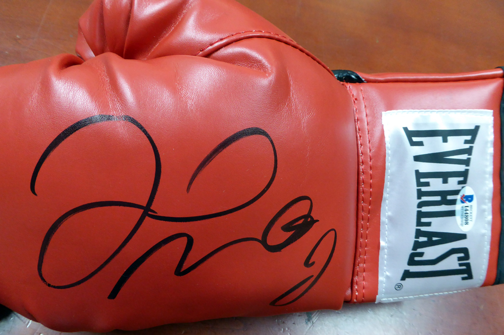Floyd Mayweather Jr. Autographed Red Everlast Boxing Glove Lh Beckett Beckett Image a