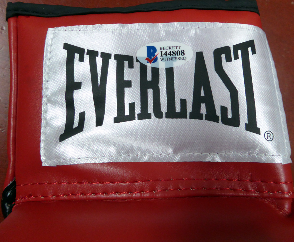 Floyd Mayweather Jr. Autographed Red Everlast Boxing Glove Lh Beckett Beckett Image a