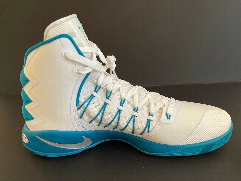 milwaukee bucks giannis shoes