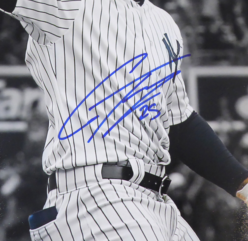 Gleyber Torres Autographed 16X20 Photo New York Yankees Beckett Beckett Image a