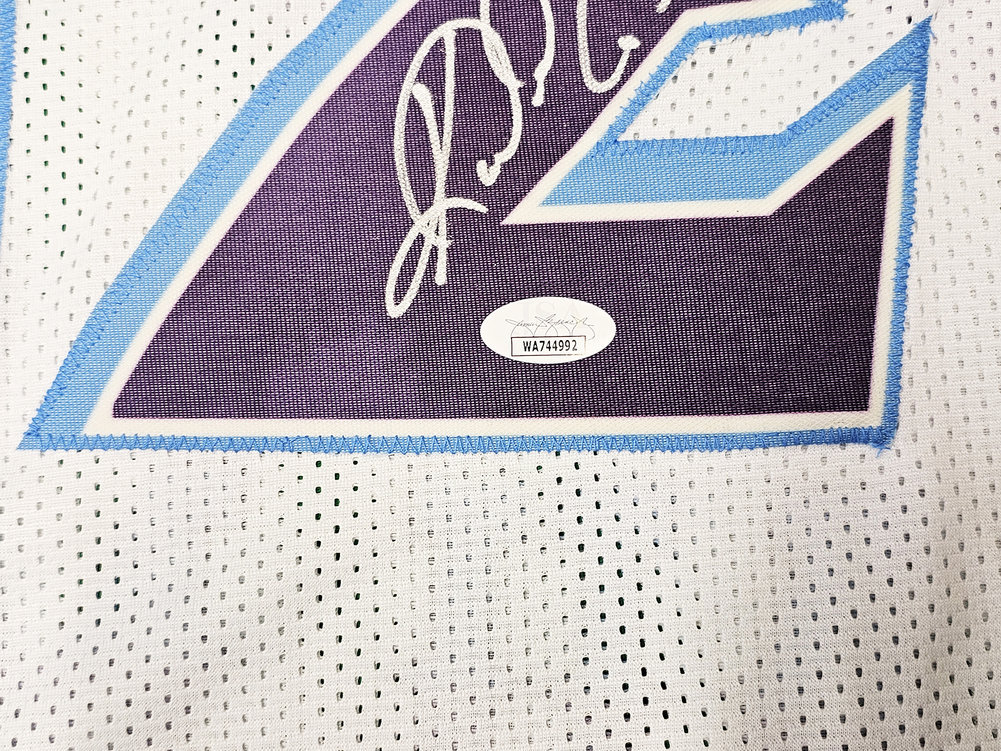Utah Jazz Karl Malone Autographed White Jersey JSA Image a