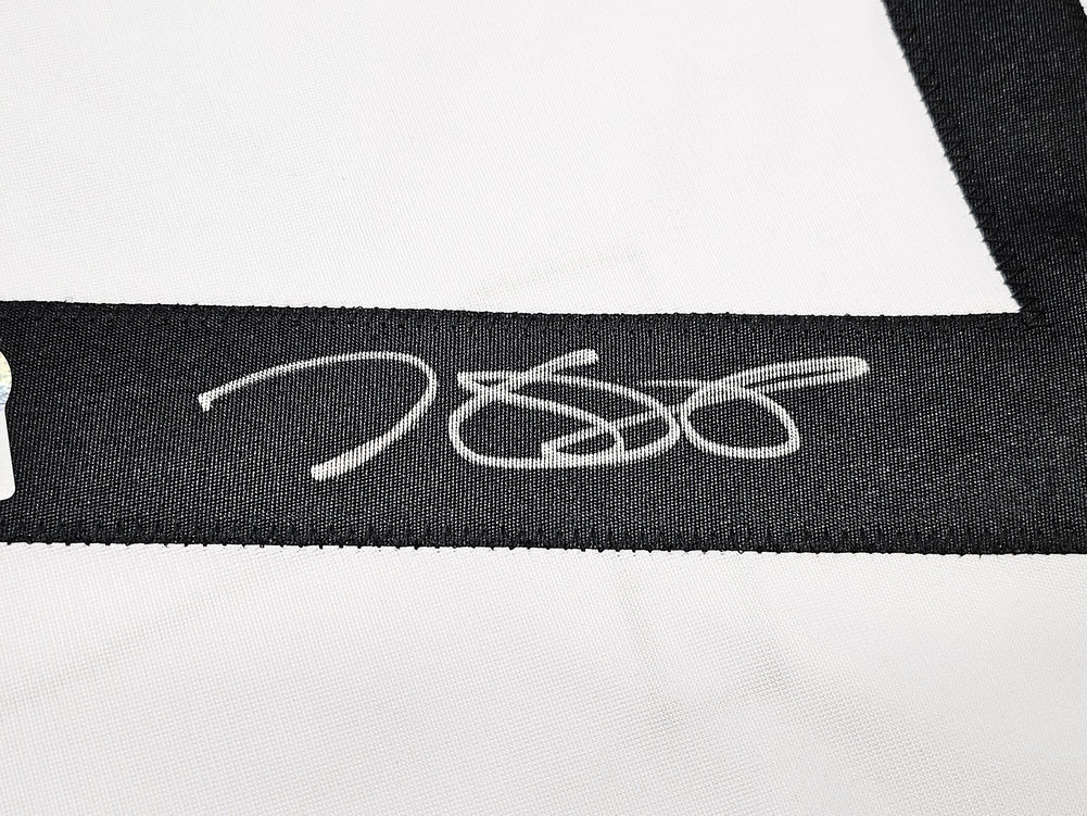 Brooklyn Nets Kevin Durant Autographed White Jersey Beckett Beckett Witness #215771 Image a
