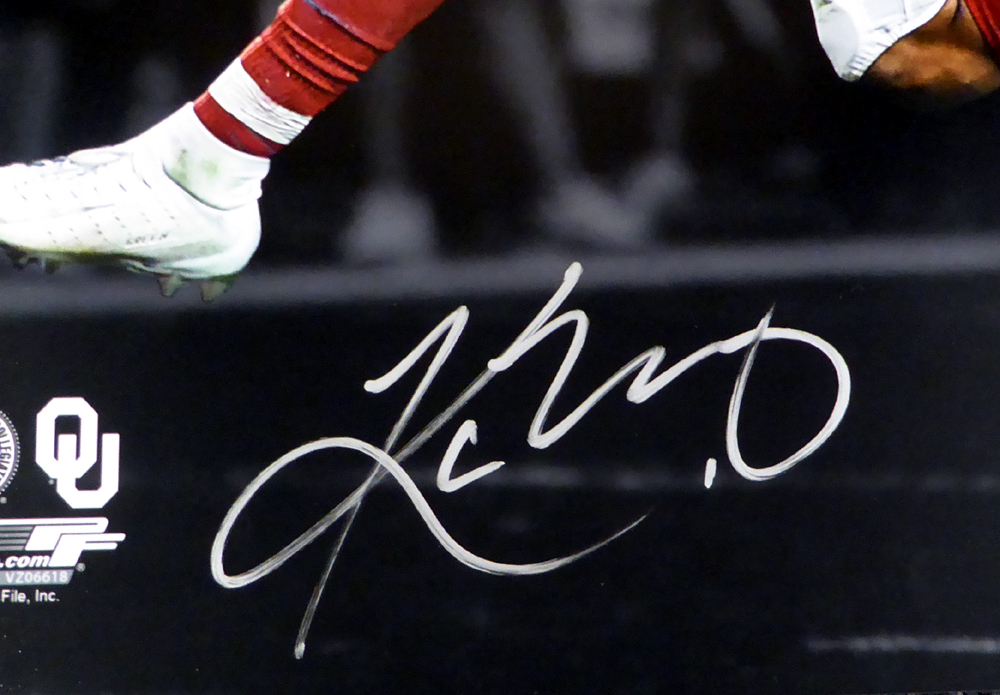 Kyler Murray Autographed 16X20 Photo Oklahoma Sooners Beckett Beckett Image a