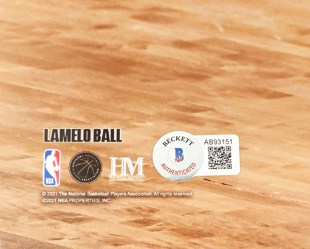 Lamelo Ball Autographed 16X20 Photo Charlotte Hornets Beckett Beckett Image a