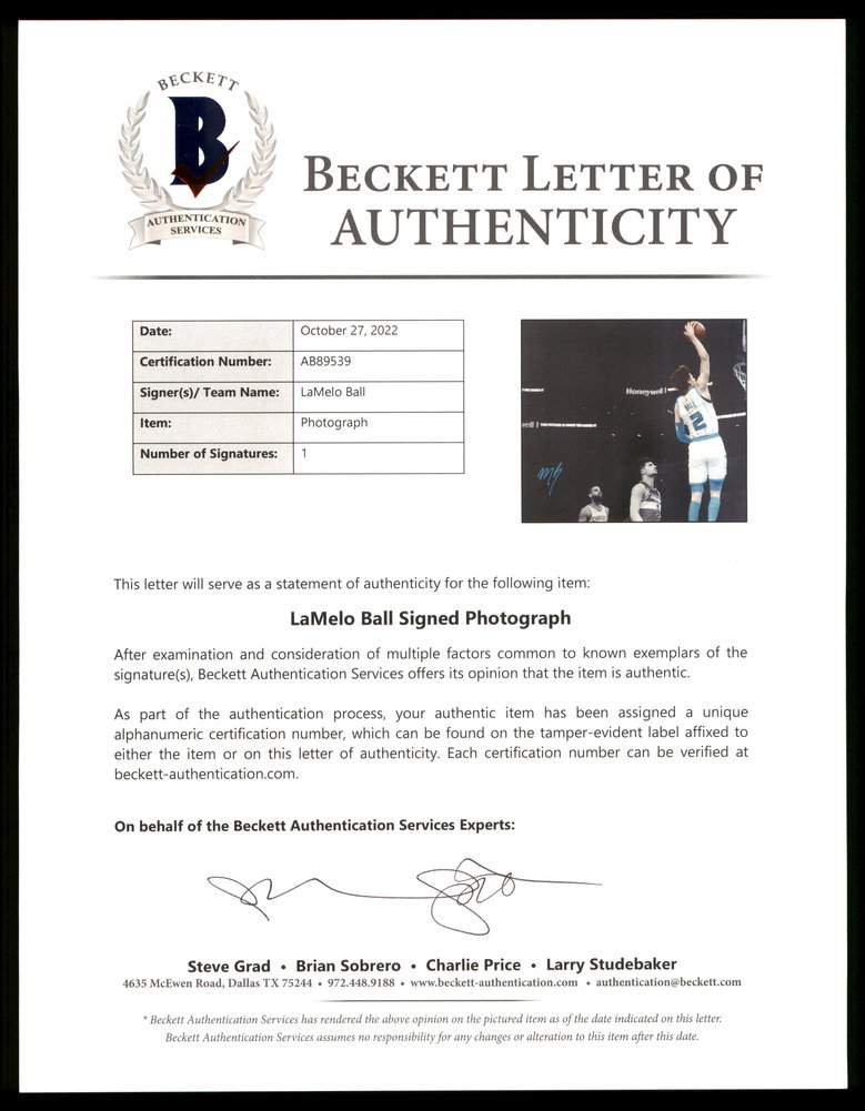Lamelo Ball Autographed 16X20 Photo Charlotte Hornets Beckett Beckett Qr #209480 Image a