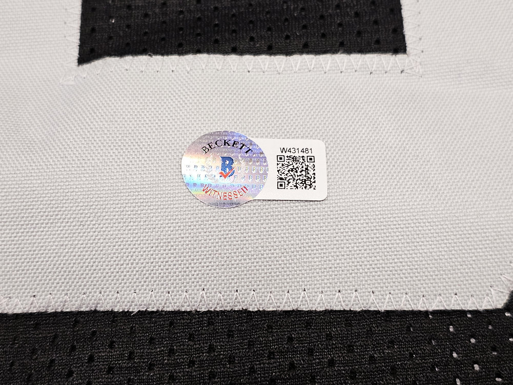 Las Vegas Raiders Tyree Wilson Autographed Signed Black Jersey Beckett Beckett Witness #217964 Image a