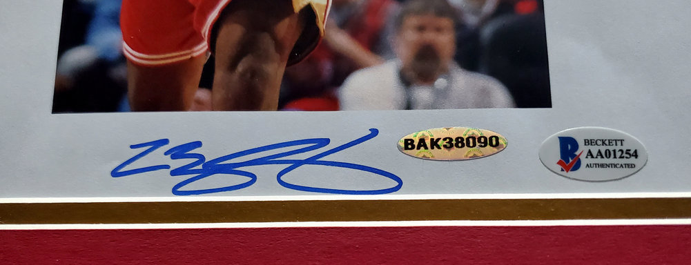 Lebron James Autographed Signed Framed 8X10 Photo Cleveland Cavaliers Auto Grade Gem Mint 10 Beckett Beckett Image a