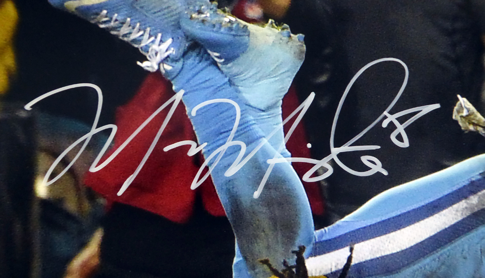 Marcus Mariota Autographed 16X20 Photo Tennessee Titans Mm Holo #117278 Image a