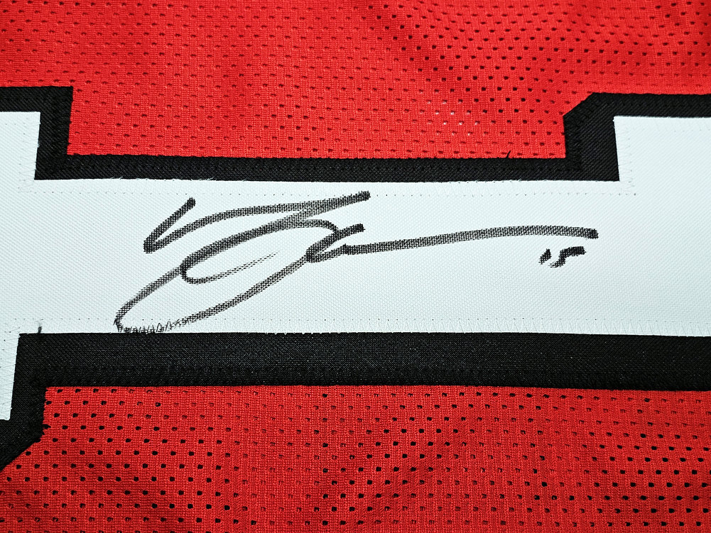 San Francisco 49Ers Michael Crabtree Autographed Red Jersey Beckett Beckett Witness #215668 Image a