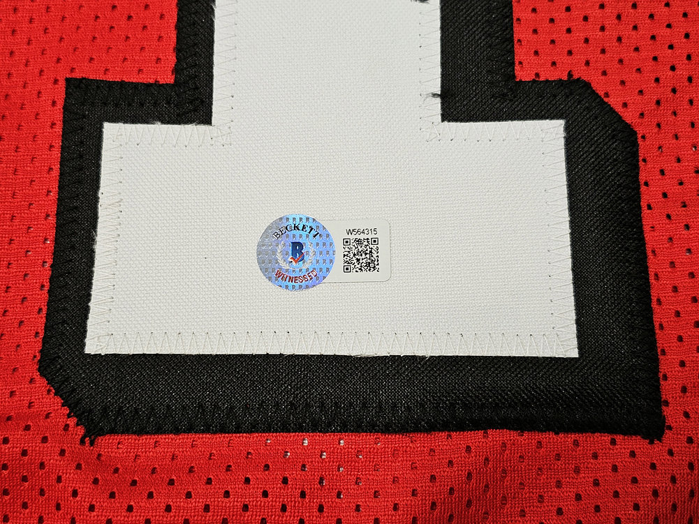 San Francisco 49Ers Michael Crabtree Autographed Red Jersey Beckett Beckett Witness #215668 Image a