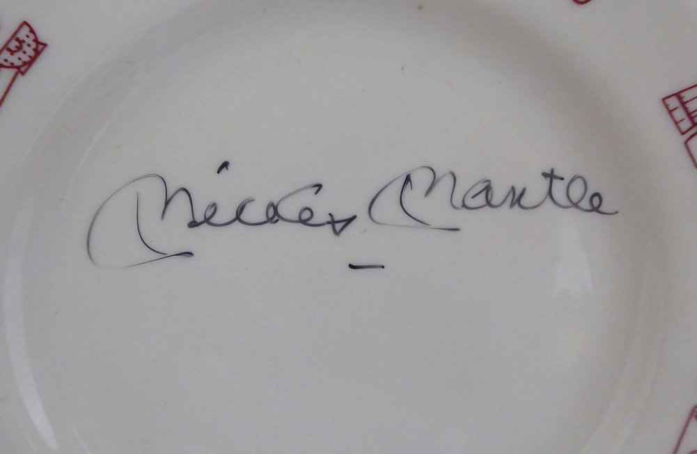 Mickey Mantle Autographed Mickey Mantle's Country Cooking' Restaurant Plate New York Yankees Beckett Beckett Image a