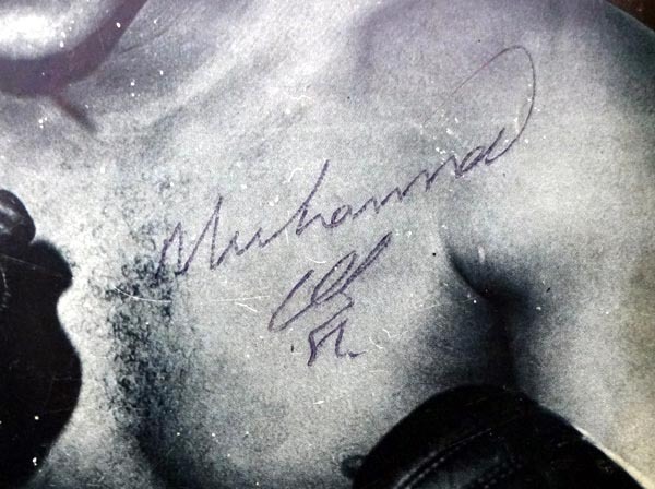 Muhammad Ali Autographed Magazine PSA/DNA Image a