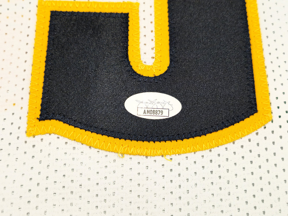 Denver Nuggets Nikola Jokic Autographed White Jersey JSA Image a