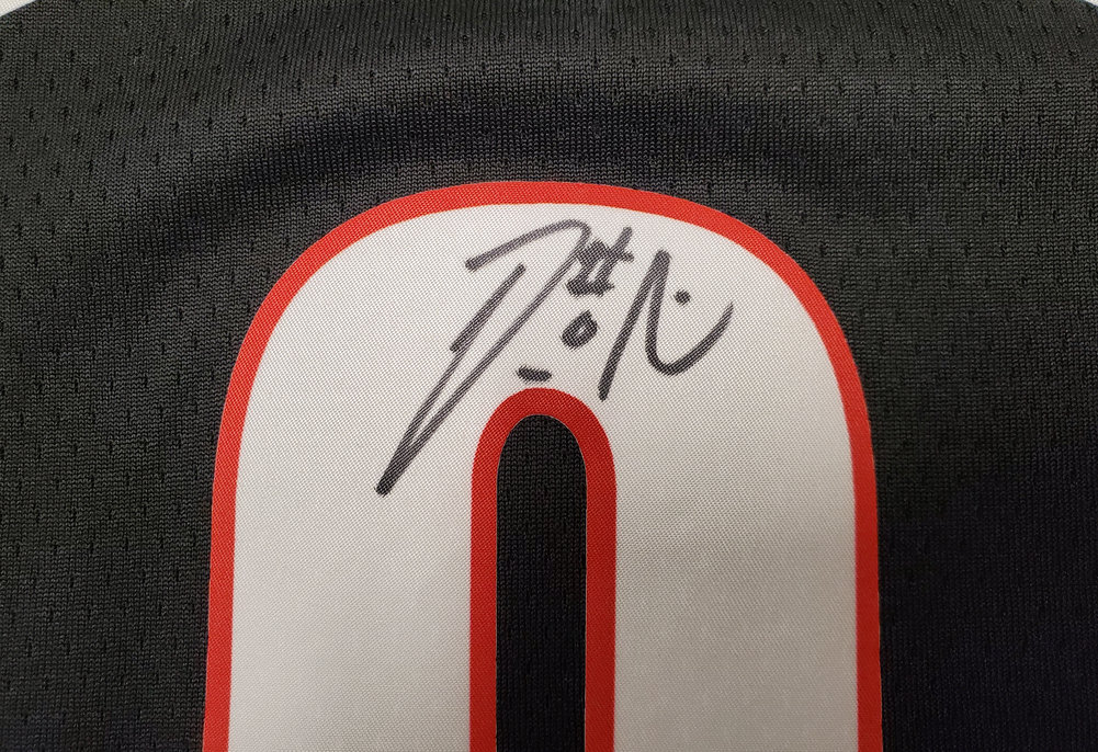 Portland Trail Blazers Damian Lillard Autographed Signed Black Nike Jersey Size M Beckett Beckett Image a