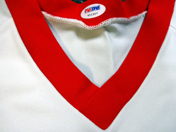 Boston Red Sox Rick Ferrell Autographed White Jersey "HOF 1984" PSA/DNA Image a