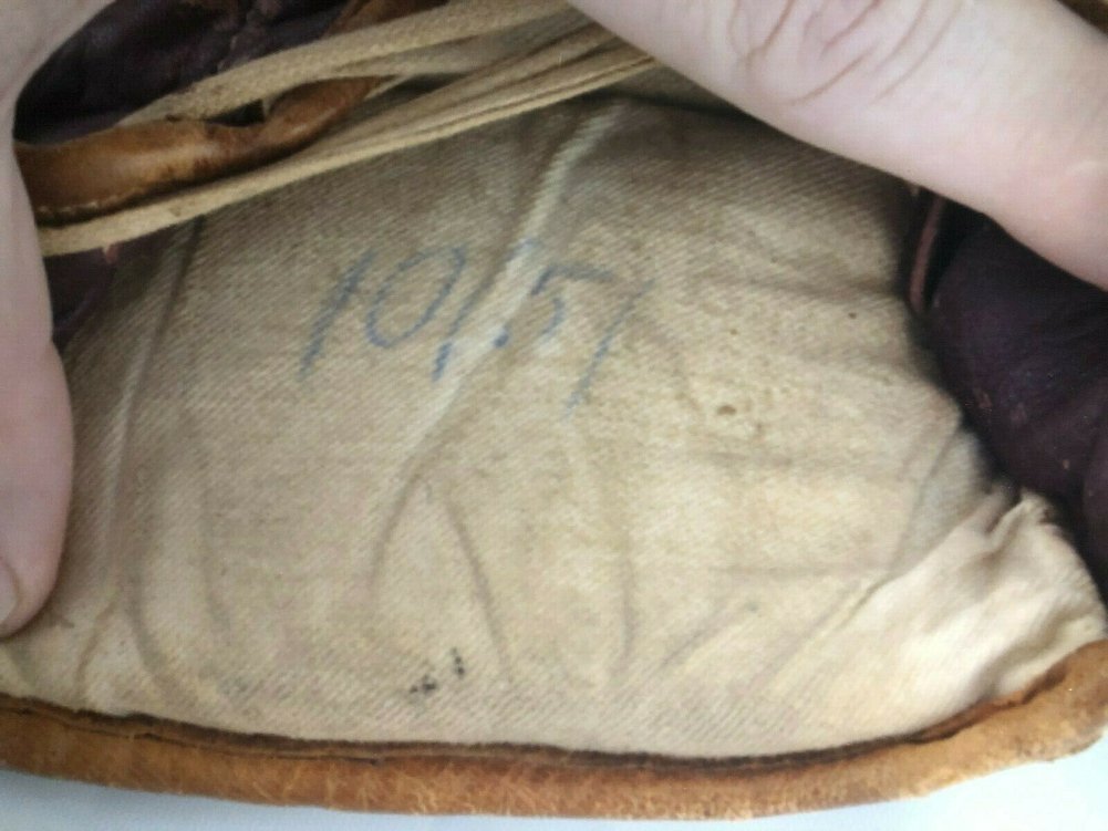 Rocky Marciano Autographed Signed , Autograph (2-PSA/DNA Letters), 1951 Sparring Gloves ( ) Image a