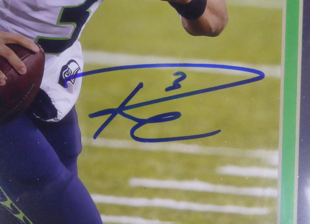 Russell Wilson Autographed Signed Framed 8X10 Photo Seattle Seahawks Super Bowl Rw Holo #126528 Image a