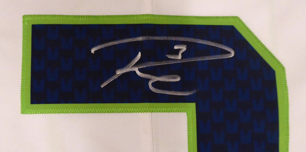 Russell Wilson Autographed Signed Seattle Seahawks White Nike Twill Jersey Size Xl Rw Holo #159118 Image a