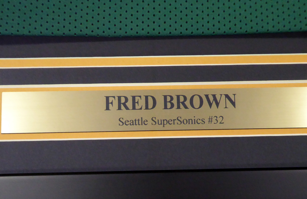 Seattle Sonics "Downtown" Fred Brown Autographed Framed Green Jersey Mcs Holo #107766 Image a