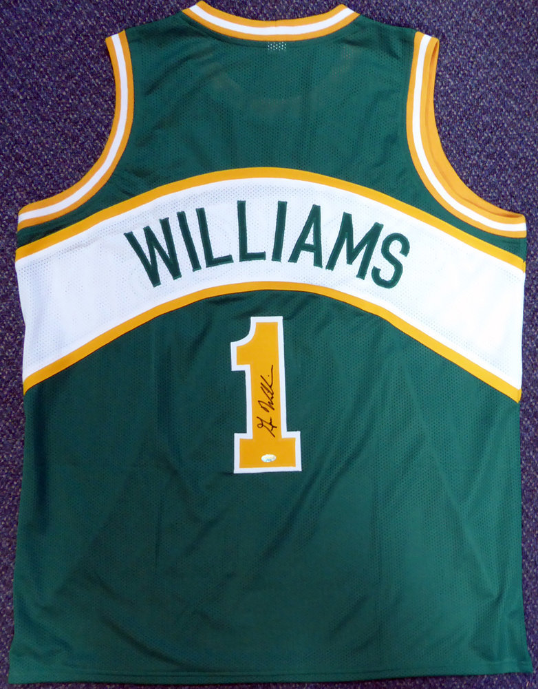 Seattle Sonics Gus Williams Autographed Green Jersey Mcs Holo #106742 Image a