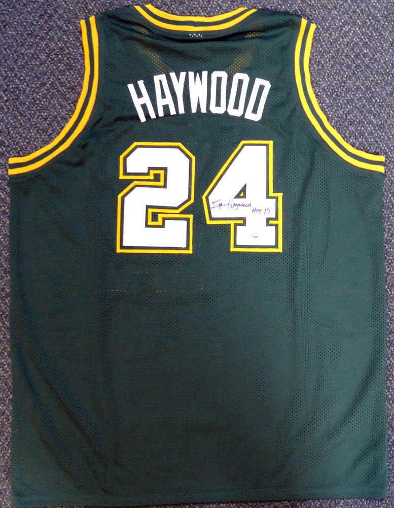 Seattle Sonics Spencer Haywood Autographed Green Jersey "HOF 15" Mcs Holo #104224 Image a