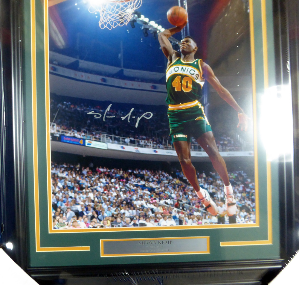 Shawn Kemp Autographed Framed 16X20 Photo Seattle Sonics Mcs Holo #126667 Image a