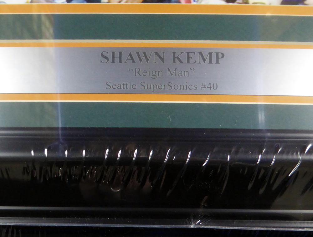 Shawn Kemp Autographed Framed 16X20 Photo Seattle Sonics Mcs Holo #126667 Image a