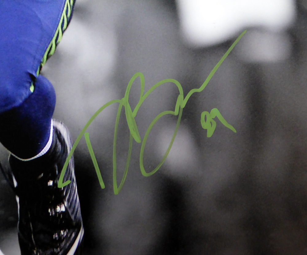 Doug Baldwin Autographed 16X20 Photo Seattle Seahawks In Green Mcs Holo #104872 Image a