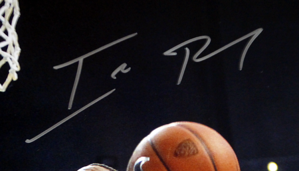 Isaiah Thomas Autographed 16X20 Photo Washington Huskies PSA/DNA Image a