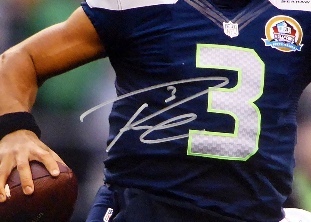 Russell Wilson Autographed Signed 16X20 Photo Seattle Seahawks Rw Holo #91024 Image a