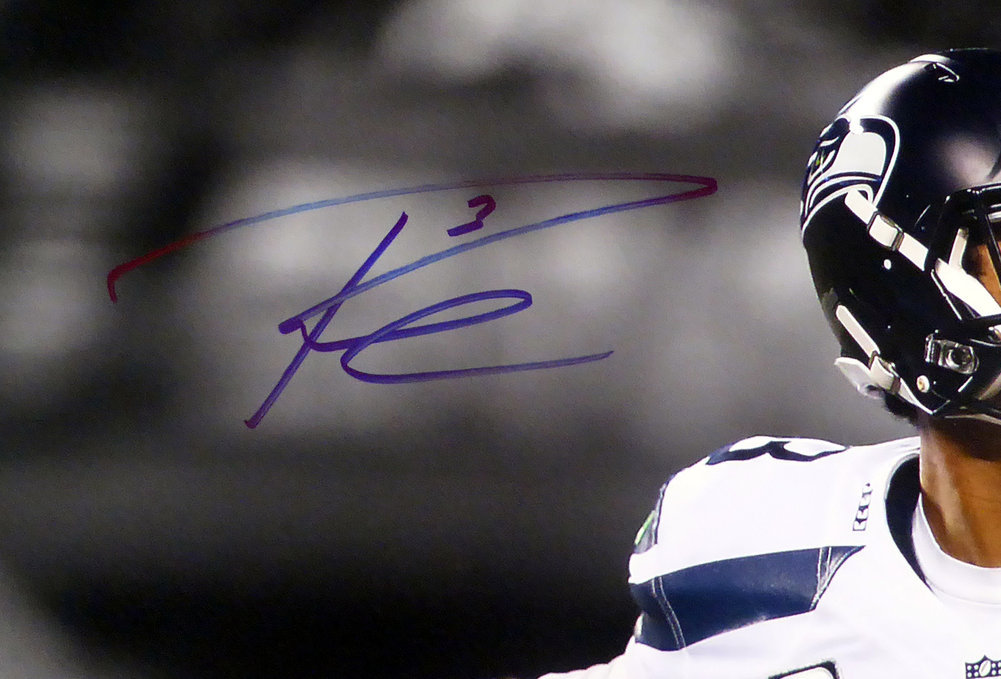 Russell Wilson Autographed Signed 16X20 Photo Seattle Seahawks Super Bowl Rw Holo #80814 Image a