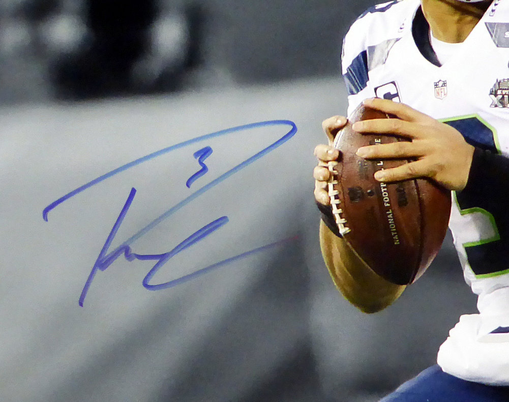 Russell Wilson Autographed 16X20 Photo Seattle Seahawks Super Bowl Rw Holo #106944 Image a
