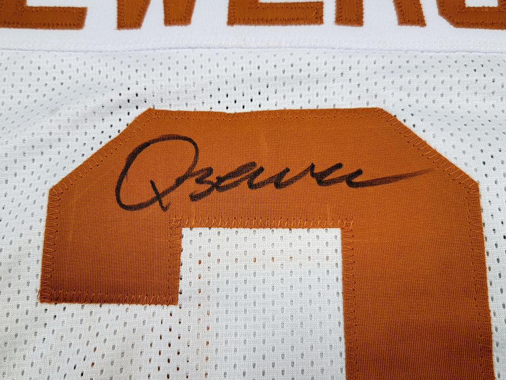Texas Longhorns Quinn Ewers Autographed White Jersey Beckett Beckett Qr #201710 Image a