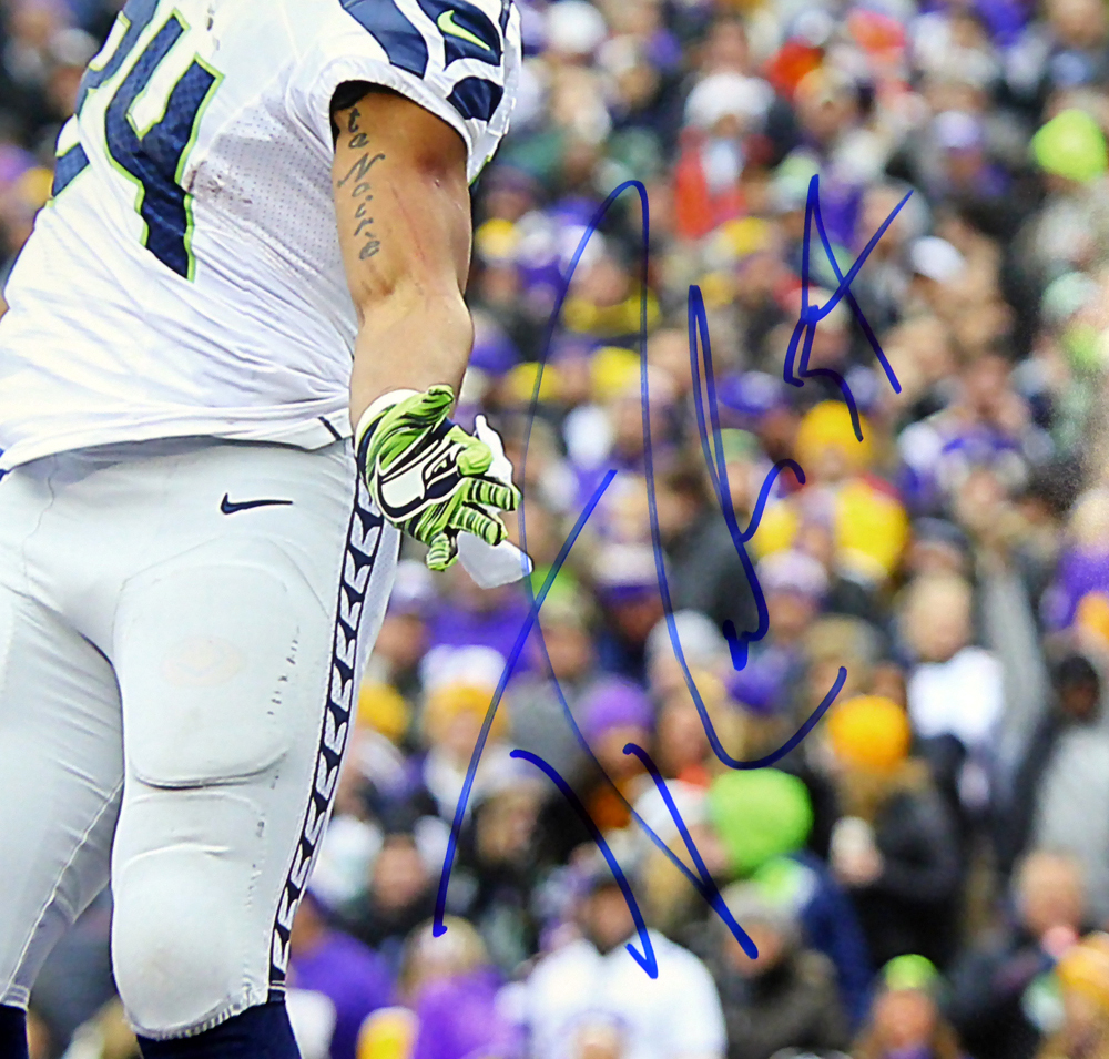 Thomas Rawls Autographed 16X20 Photo Seattle Seahawks Mcs Holo #39174 Image a