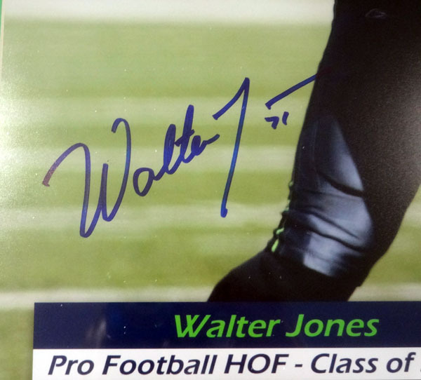 Walter Jones Autographed Framed 16X20 Photo Seattle Seahawks Mcs Holo #99723 Image a