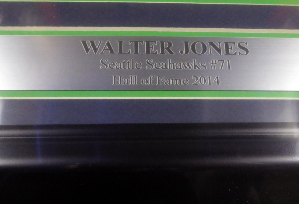 Walter Jones Autographed Framed 8X10 Photo Seattle Seahawks Mcs Holo #130249 Image a