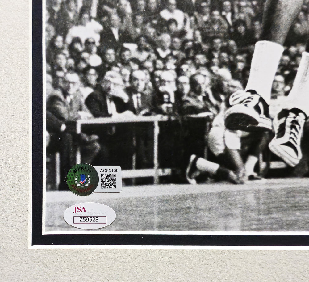 Wilt Chamberlain & Bill Russell Autographed Framed 16X20 Photo Beckett Beckett Image a