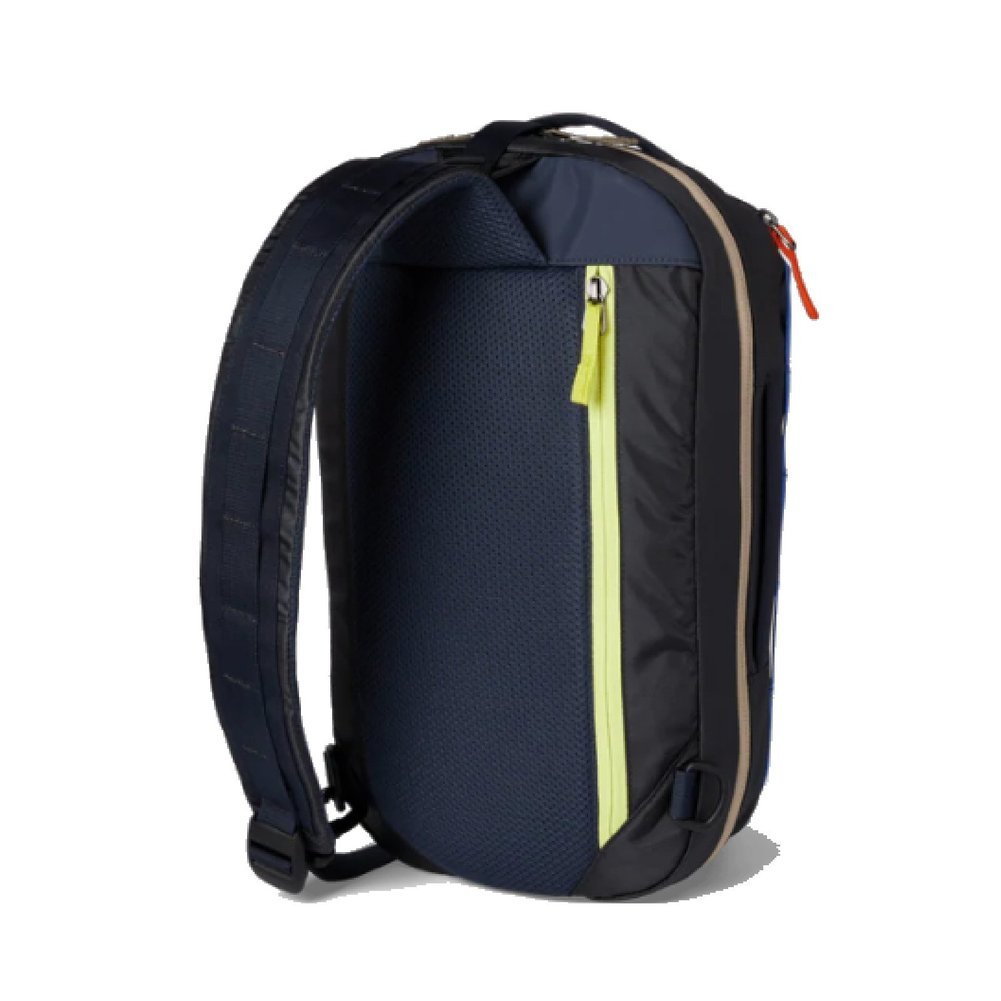 Chasqui 13L Sling Pack Image a