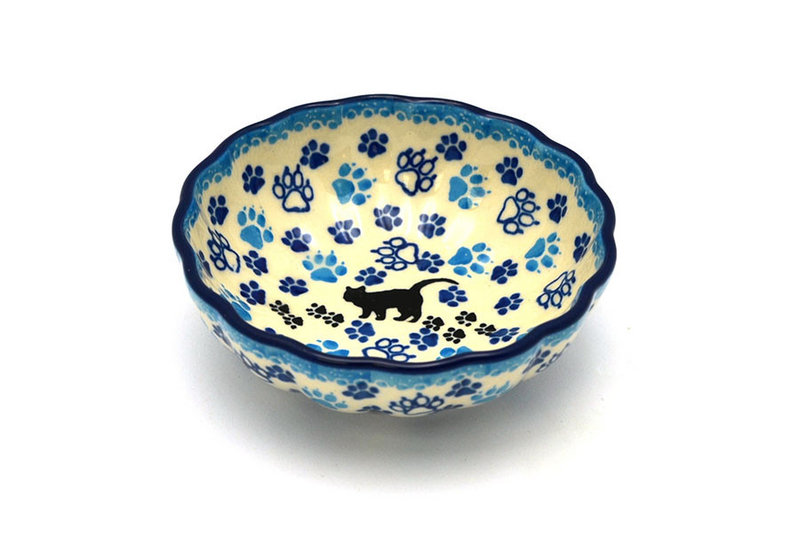 Ceramika Artystyczna Polish Pottery Bowl - Shallow Scalloped - Small - Boo Boo Kitty 023-1771a (Ceramika Artystyczna )