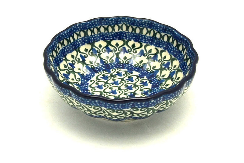 Polish Pottery Bowl - Shallow Scalloped - Small - Tulip Trellis